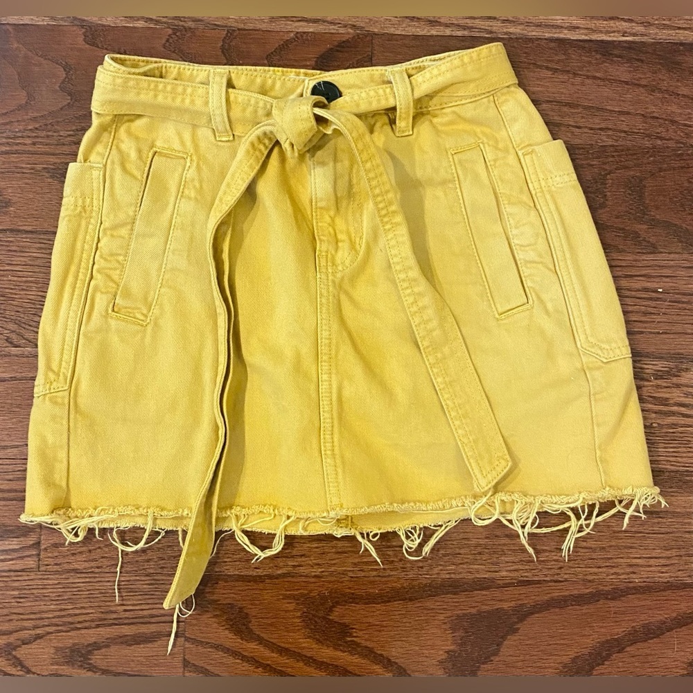 Pac Sun Denim Mini Skirt Sz 23 Mustard Raw Hem Pockets 100% Cotton Tie Belt